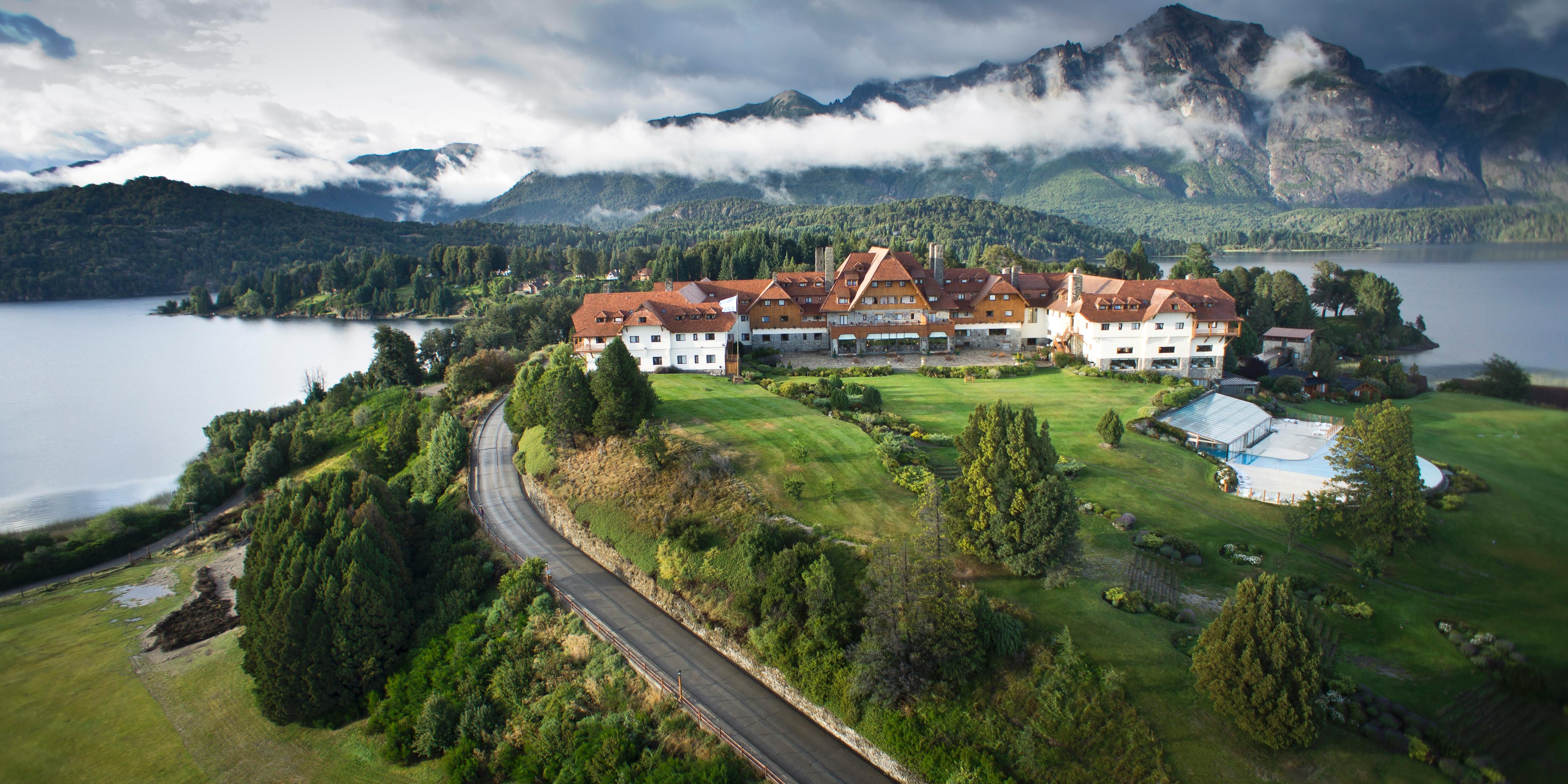 Llao Llao Resort, Golf-Spa San Carlos de Bariloche Exterior photo Aerial view of the school