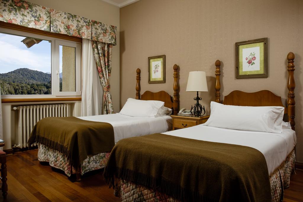 Llao Llao Resort, Golf-Spa San Carlos de Bariloche Exterior photo A room at the hotel